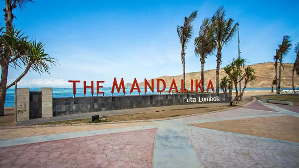 Pantai Kuta Mandalika
