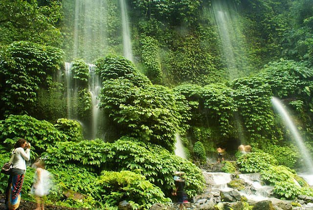 Paket Wisata Tur Pribadi Benang Stokel, Benang Kelambu, Budaya & Pantai